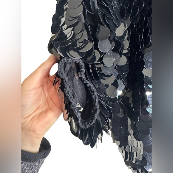 ARGENTI Black Sequin Deep V Back 100% Silk Vintage Blouse Size Small - Picture 2 of 7